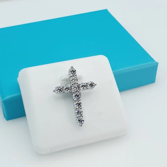 925 Sterling Silver CZ Beautiful Pendant for Women, 1USPAR4050 - Picture 9 of 10